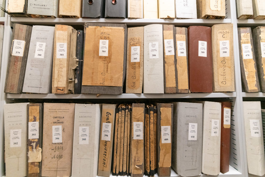 Attraverso gli archivi
